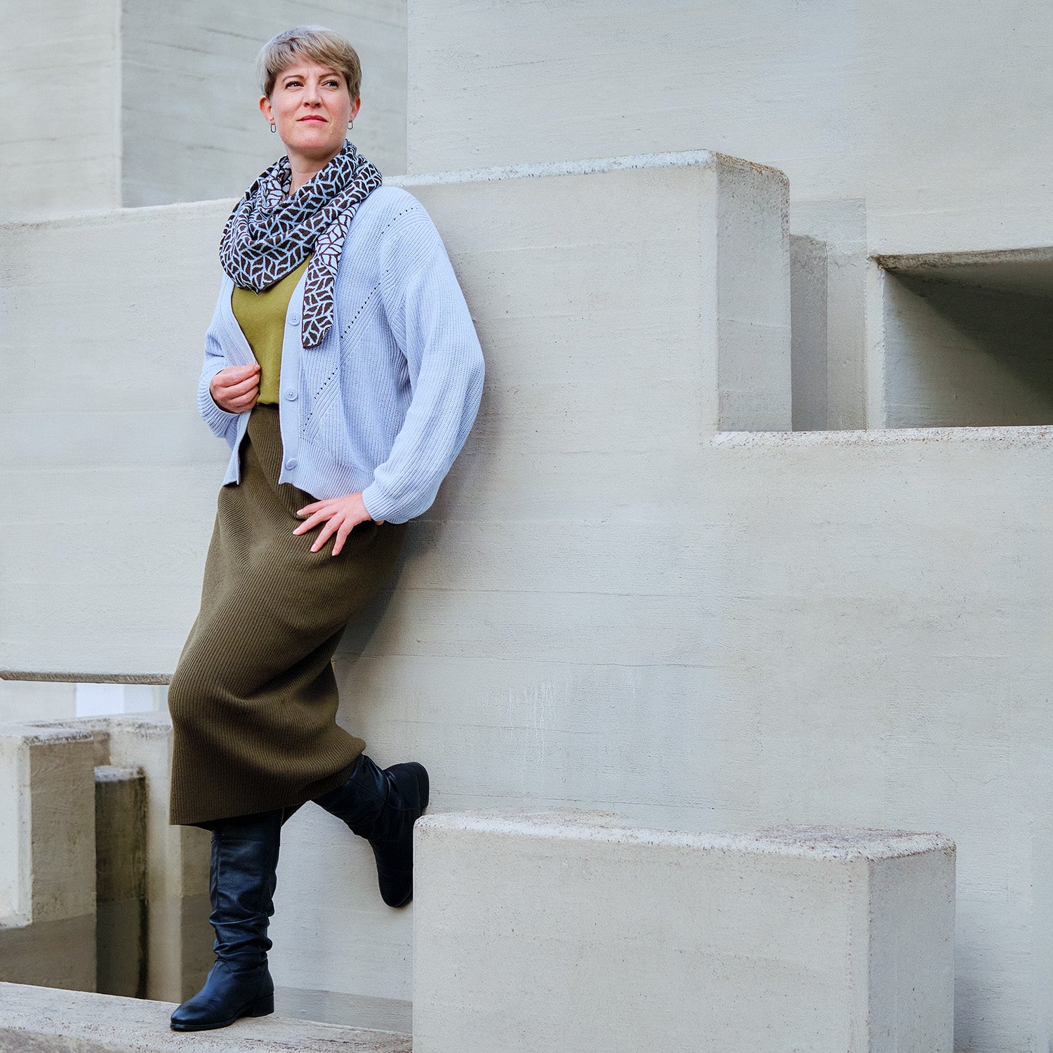 THYMIAN Dreieckschal, hellblau–olive