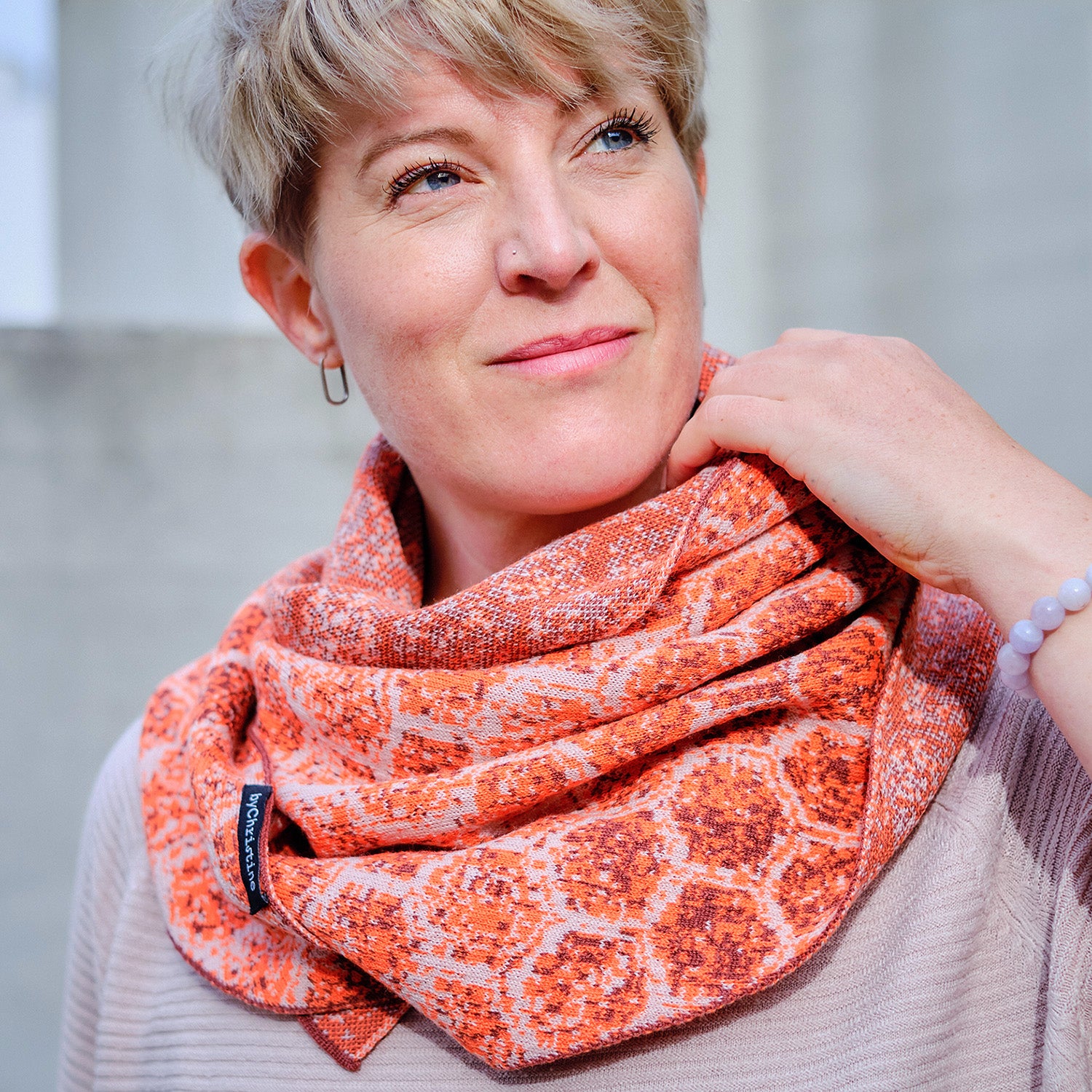 WABE Dreieckschal, rosa–bordeaux–orange